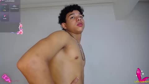 SEXY VALEN online show from 09.14.25