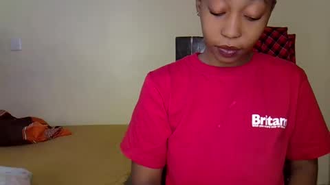 Snapshot of wizzia_khalifa chatting on 01.19.25 girlie o online show from 01.19.25