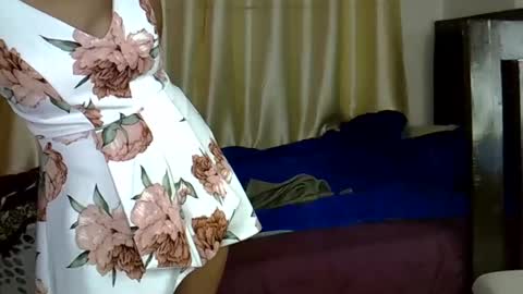 Snapshot of wizzia_khalifa chatting on 03.02.25 girlie o online show from 03.02.25