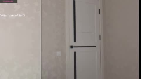 Wlademar online show from 12.17.25