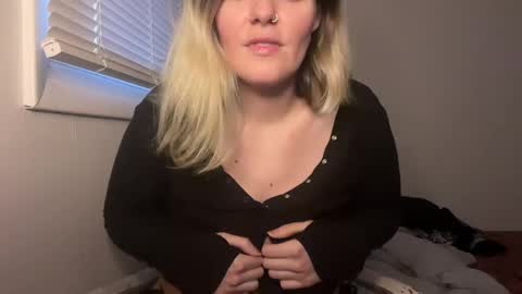 Moth online show from 01.03.25