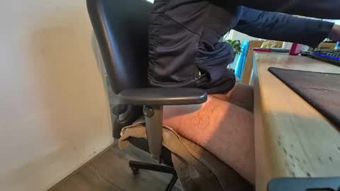 wnhz27 online show from 09.25.25