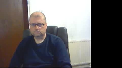 Snapshot of wobble444 chatting on 04.28.26 wobble444 online show from 04.28.26
