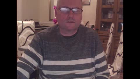 Snapshot of wobble444 chatting on 06.11.26 wobble444 online show from 06.11.26