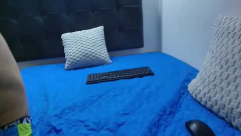  W O L F  online show from 02.28.25