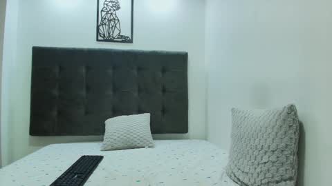  W O L F  online show from 03.03.25