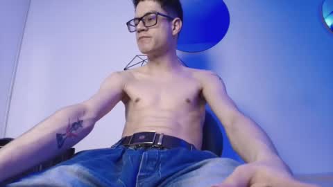  W O L F  online show from 09.13.25