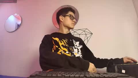  W O L F  online show from 09.25.25