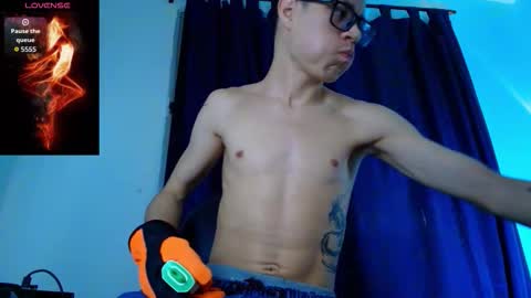  W O L F  online show from 12.02.25