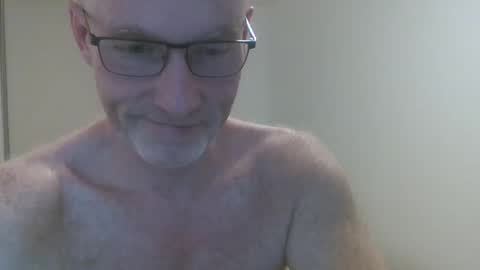 Snapshot of wolfgangamozart chatting on 11.24.25 Amadeus Mozart online show from 11.24.25