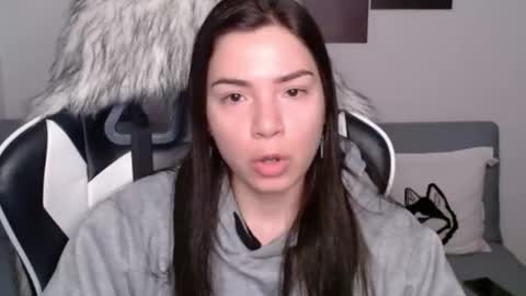 Snapshot of wolfs_daughter chatting on 02.03.25 Alex online show from 02.03.25