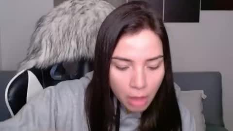 Snapshot of wolfs_daughter chatting on 02.04.25 Alex online show from 02.04.25