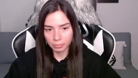 Snapshot of wolfs_daughter chatting on 02.08.25 Alex online show from 02.08.25