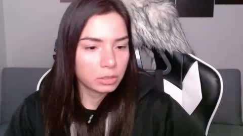 Snapshot of wolfs_daughter chatting on 02.15.25 Alex online show from 02.15.25