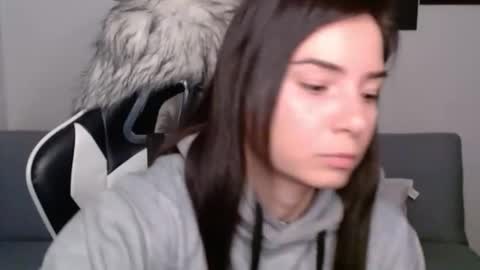 Snapshot of wolfs_daughter chatting on 02.18.25 Alex online show from 02.18.25
