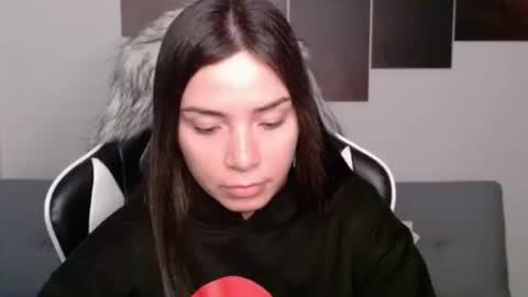 Snapshot of wolfs_daughter chatting on 02.22.25 Alex online show from 02.22.25