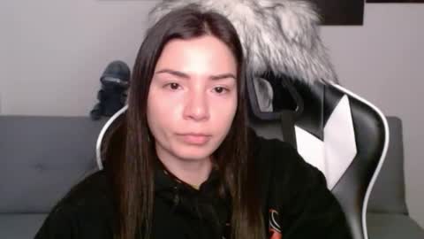 Snapshot of wolfs_daughter chatting on 02.26.25 Alex online show from 02.26.25