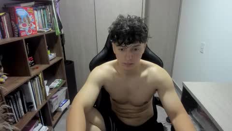 Snapshot of wolker_allan chatting on 12.15.25 wolker_allan online show from 12.15.25