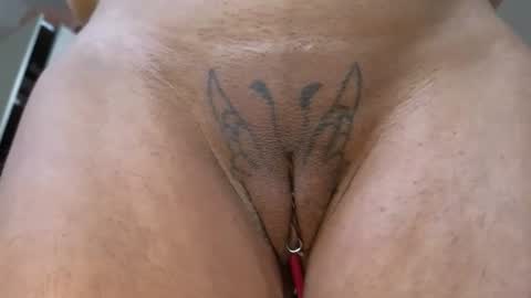 Snapshot of wondergirl_68 chatting on 11.06.25 Wondergirl online show from 11.06.25