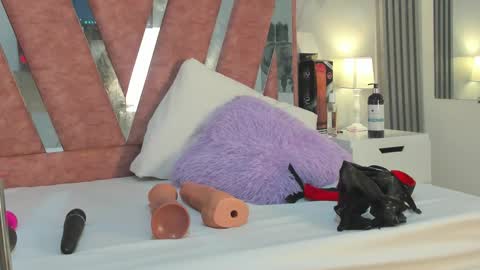 Snapshot of wonderkloe_ chatting on 03.01.26 wonderkloe_ online show from 03.01.26