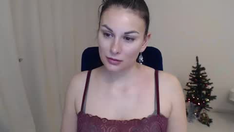 Snapshot of wonderr_woman chatting on 12.27.24 wonderr_woman online show from 12.27.24