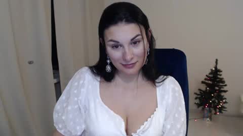 Snapshot of wonderr_woman chatting on 12.27.24 wonderr_woman online show from 12.27.24