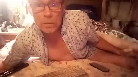 Snapshot of woodywood2251491 chatting on 10.07.25 woodywood online show from 10.07.25