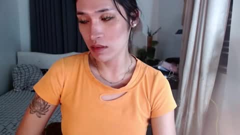 Camilla online show from 12.04.25