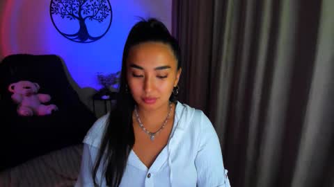 dudetta Kim online show from 09.11.25