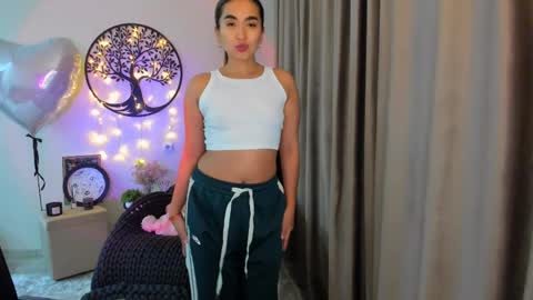 dudetta Kim online show from 04.08.26