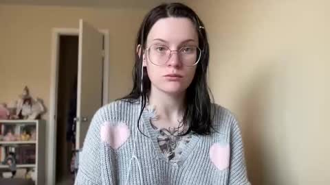 Snapshot of worship_lucina chatting on 12.10.24 Lucina online show from 12.10.24