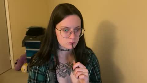 Snapshot of worship_lucina chatting on 01.30.25 Lucina online show from 01.30.25