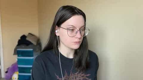 Snapshot of worship_lucina chatting on 02.17.25 Lucina online show from 02.17.25