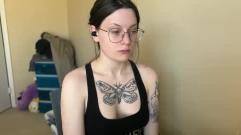 Snapshot of worship_lucina chatting on 02.28.25 Lucina online show from 02.28.25