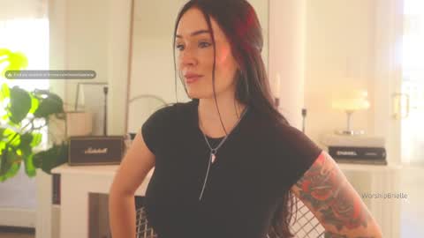 Snapshot of worshipbrielle chatting on 01.24.25 Brielle online show from 01.24.25