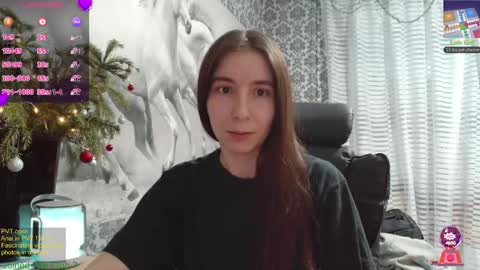 Snapshot of wow_porno_ chatting on 12.16.24 Anna online show from 12.16.24