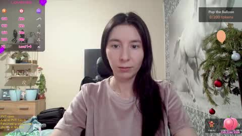 Snapshot of wow_porno_ chatting on 12.25.24 Anna online show from 12.25.24