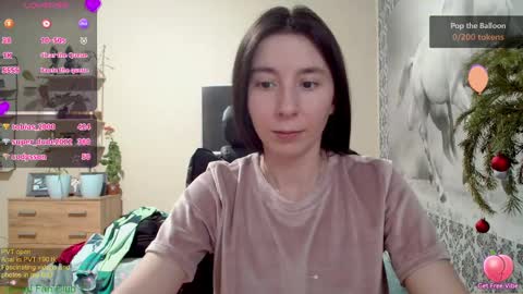 Snapshot of wow_porno_ chatting on 12.25.24 Anna online show from 12.25.24