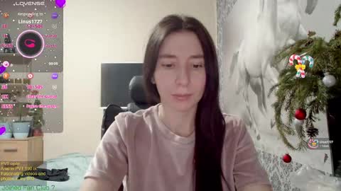 Snapshot of wow_porno_ chatting on 01.01.25 Anna online show from 01.01.25