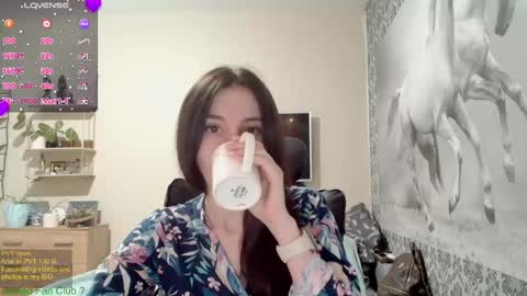 Snapshot of wow_porno_ chatting on 01.30.25 Anna online show from 01.30.25