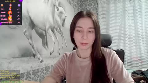 Snapshot of wow_porno_ chatting on 02.17.25 Anna online show from 02.17.25