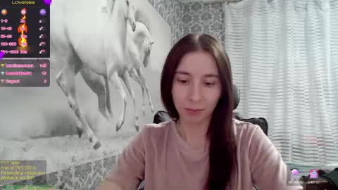 Snapshot of wow_porno_ chatting on 02.17.25 Anna online show from 02.17.25