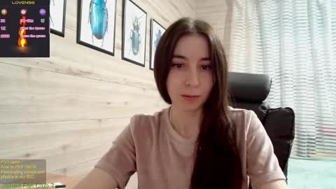 Snapshot of wow_porno_ chatting on 03.05.25 Anna online show from 03.05.25