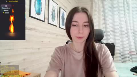 Snapshot of wow_porno_ chatting on 03.06.25 Anna online show from 03.06.25