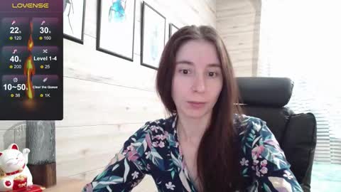 Snapshot of wow_porno_ chatting on 09.18.25 Anna online show from 09.18.25