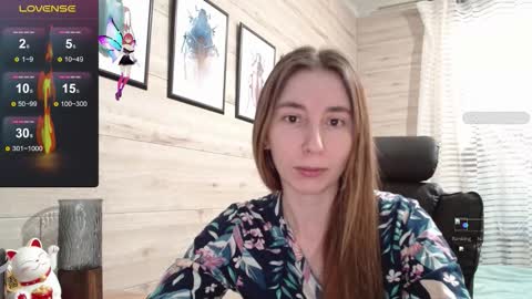 Snapshot of wow_porno_ chatting on 10.26.25 Anna online show from 10.26.25