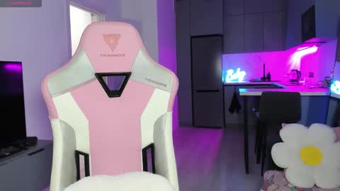 Emi online show from 01.06.26