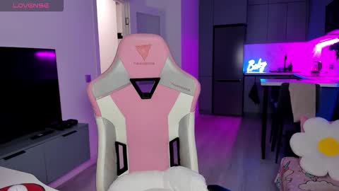 Emi online show from 02.04.26