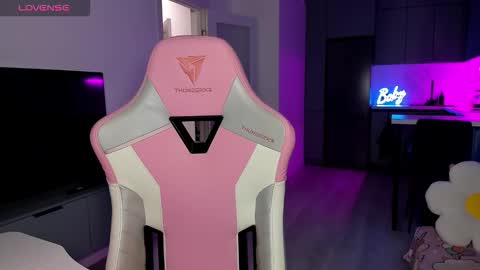 Emi online show from 02.10.26