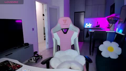 Emi online show from 04.09.26